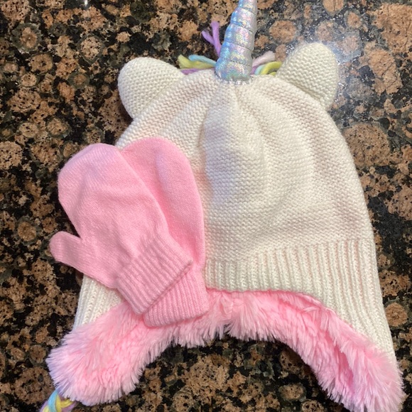 Capelli of New York Other - Unicorn beanie and glove